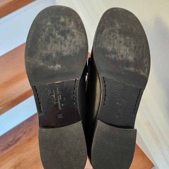 Salvatore Ferragamo rolo lux gancini women's black leather loafers in size 5 - Picture 5 of 10